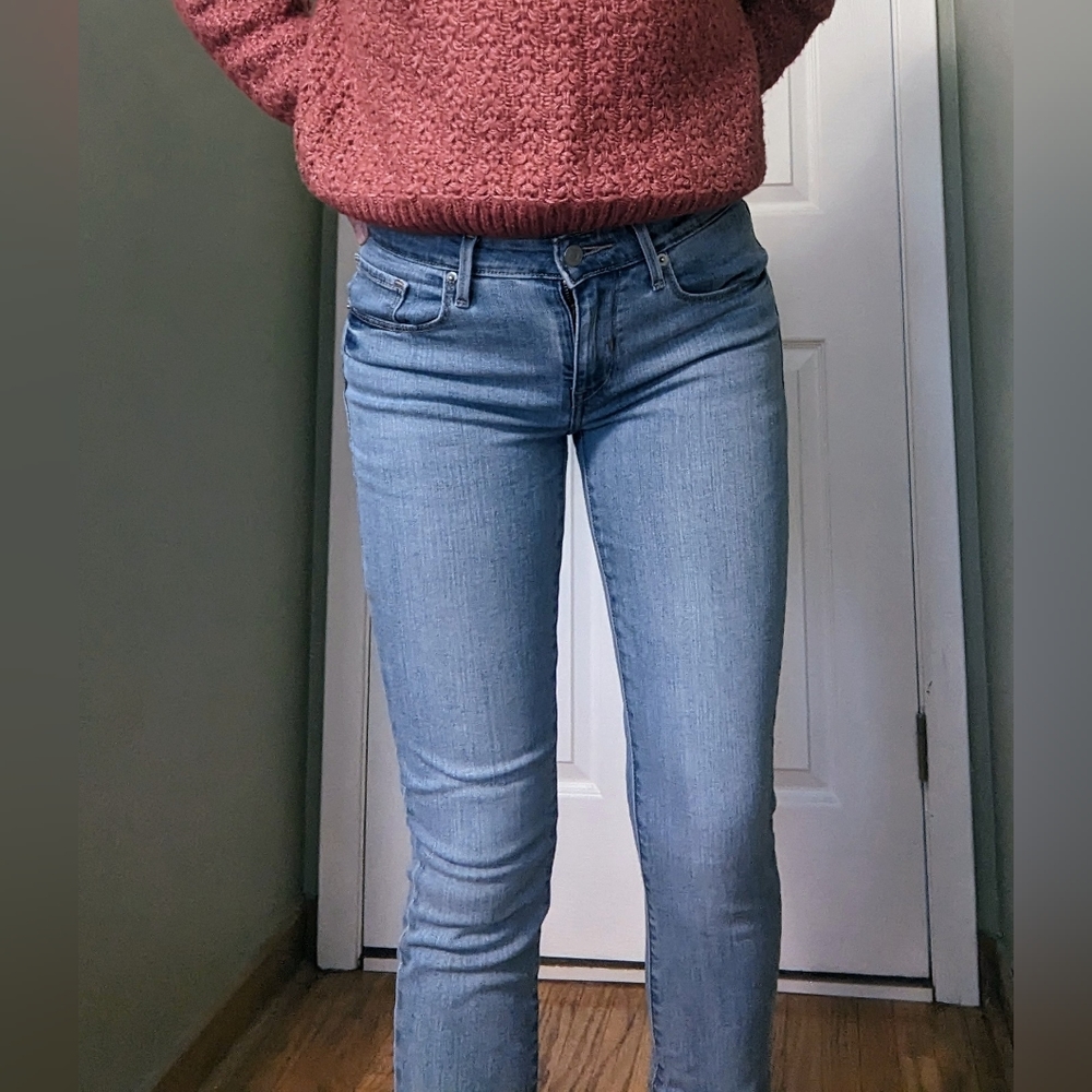 Levi's Mid Rise Skinny Jeans | Size 27